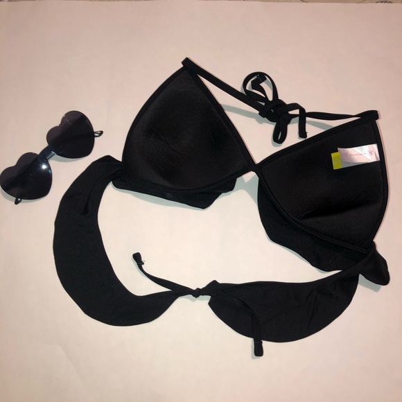 Black Ruffled Bikini Top - Picture 5 of 6